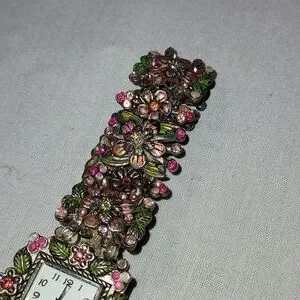 Vintage Flower Rhinestone Color Stretch Band Watch 